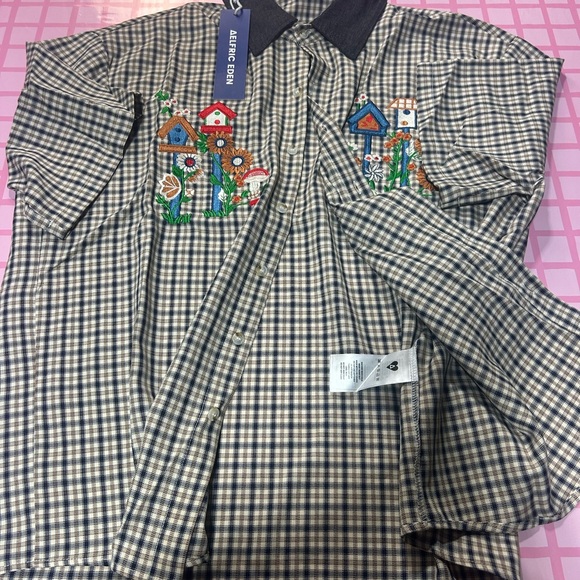 New w/tag Aelfric Eden plaid embroidered buttoned Shirt with Dark Collar - Picture 8 of 8